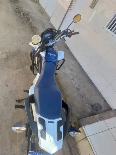 Motocicleta bros 160 branca 2024