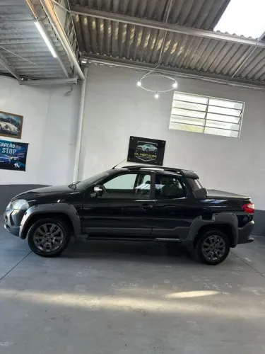 Fiat Strada Adventure1.8/ 1.8 Locker Flex CD 2016