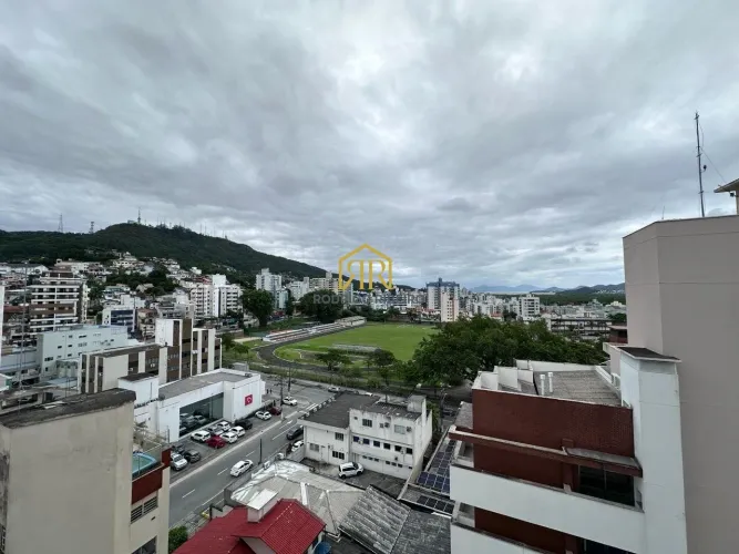 Sala Comercial de 28m² + 01 vaga na Trindade