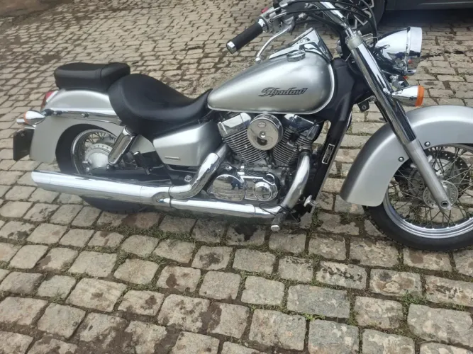Honda shadow 750