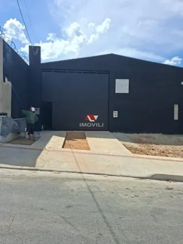 Galpão para Locação com área de 300 m² - Bairro Venda nova