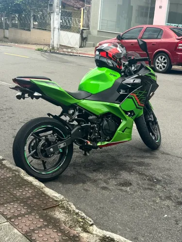 Ninja 400