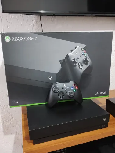 Videogame Xbox One X - 1tb - Preto - 4k 