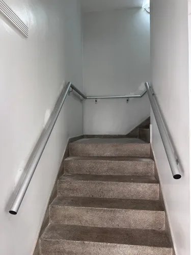 Corrimão de alumínio
