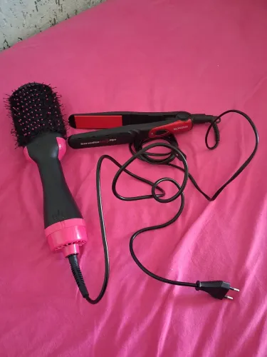 Vende-se escova secadora e chapinha alizadour
