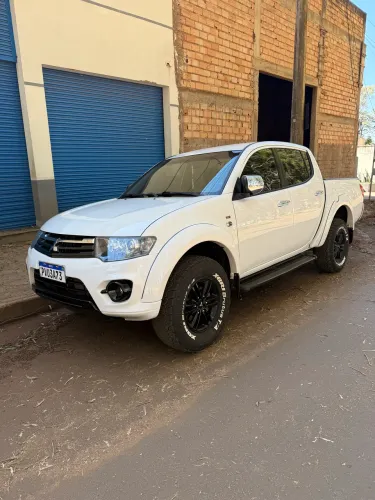 Mitsubishi L200 Triton HPE 3.5 CD V6 24V Flex Aut. 2015