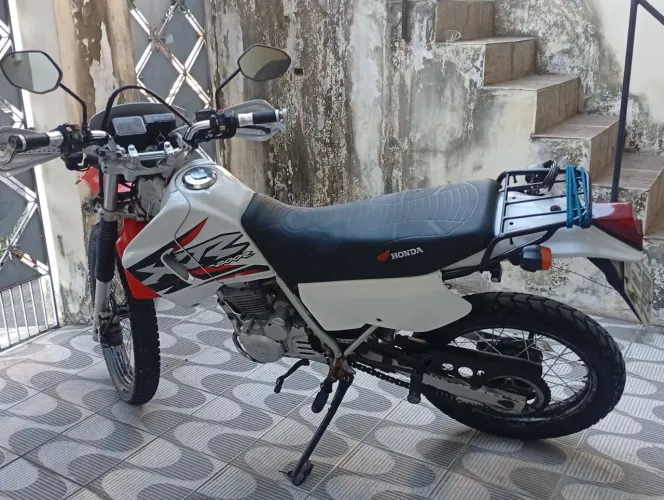 Honda XR 200 ano 2000 R$ 9.000.00