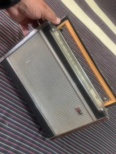Rádio antigo