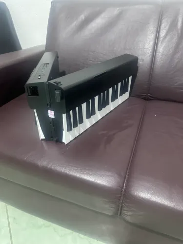 Piano elétrico
