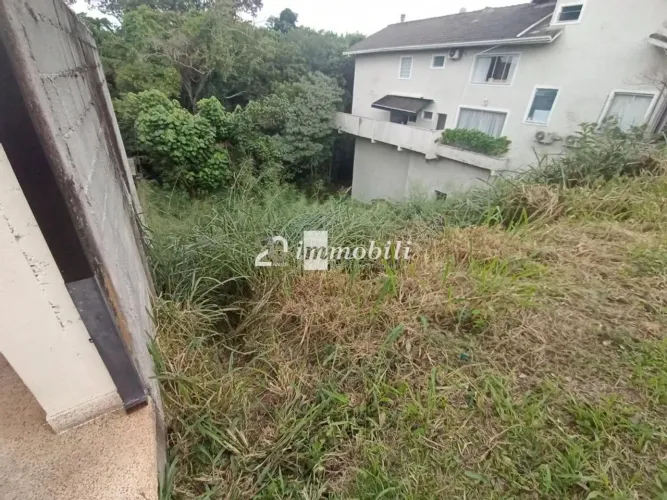 Terreno à venda em Carapicuíba, Granja Viana, com 516 m², Golf Village