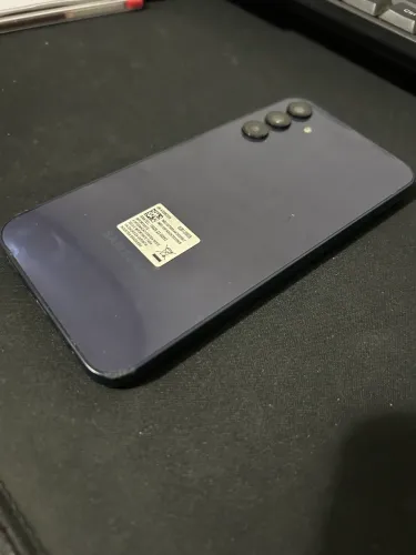 Samsung A15 - 256gb de armazenamento e 8gb RAM