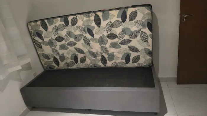 Cama box com colchão solteiro 