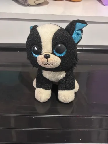 Pelúcia Cachorrinho Preto