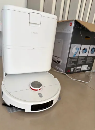 ROBO ASPIRADOR XIAOMI H50 PRO 110V COM NF - USADO 2X APENAS