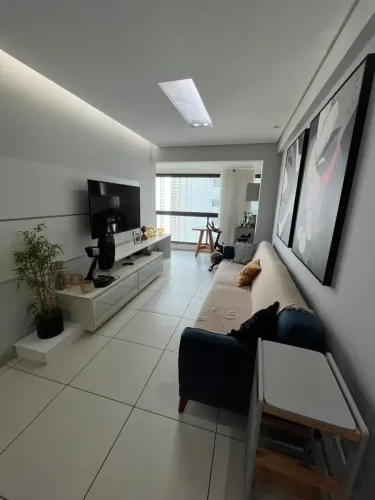 Imóvel para venda possui 81 metros quadrados com 3 quartos em Boa Viagem - Recife - PE