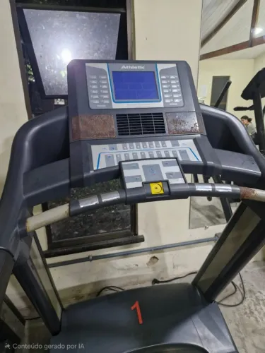 Esteira Athletic 6000T - Seminovo