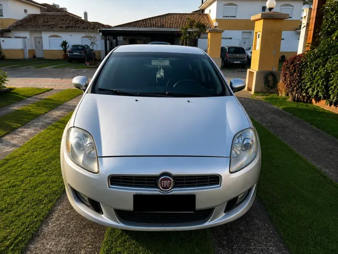 Fiat Bravo Essence 1.8 Flex 16V 5P 2011