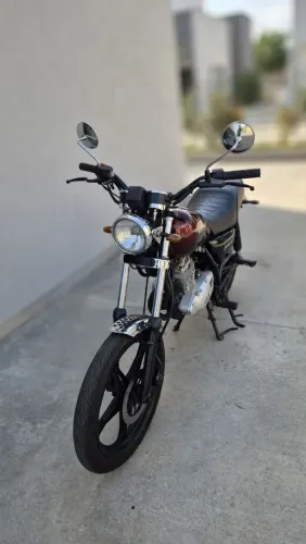Susuki intruder 125