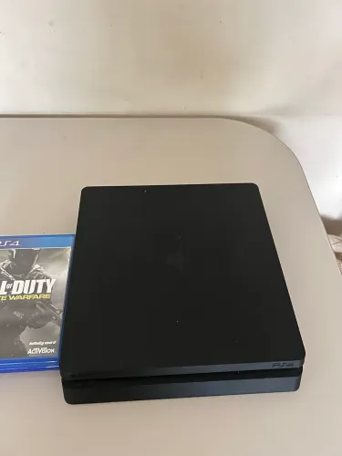 PS4 Slim - Playstation 4