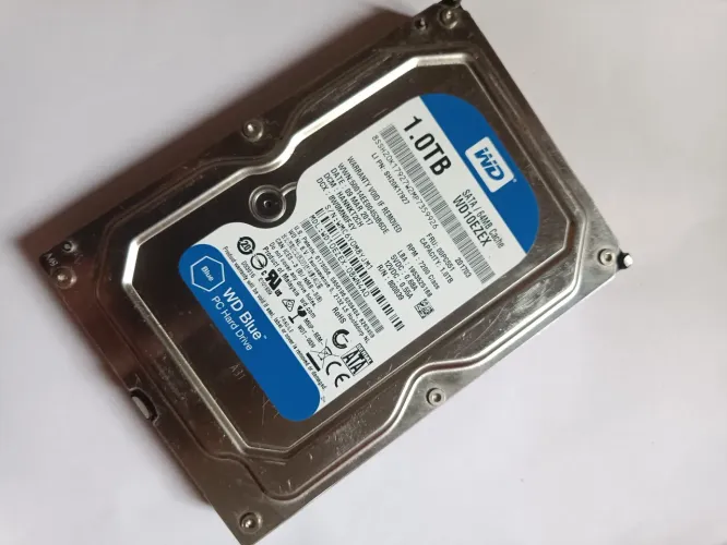 HD WD Blue 1T SATA 3.5 Original para PC Desktop e DVR - Alta Capacidade e Confiabilidade 