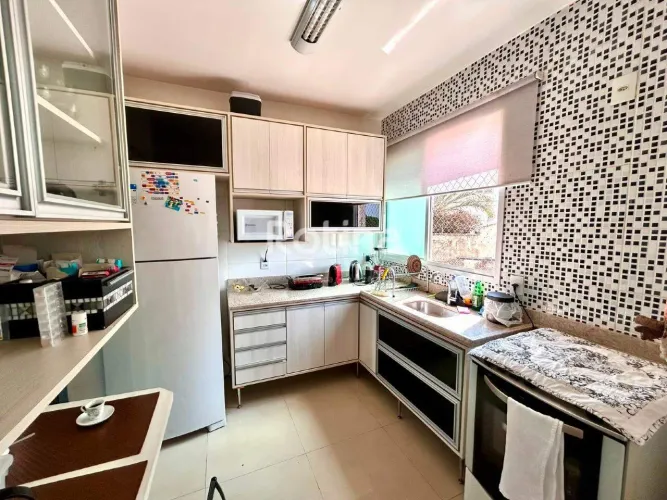 Excelente apartamento próximo ao Praia Clube