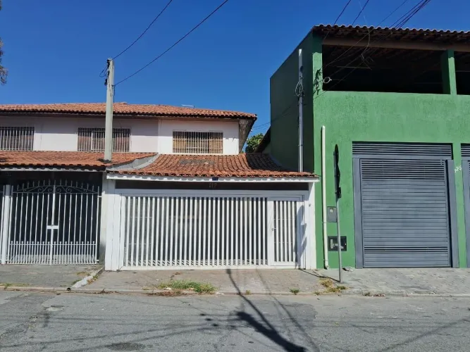 Casa sobrado para alugar com edícula - FL63