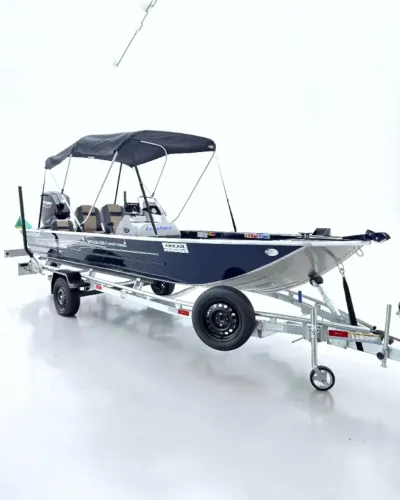 Barco lancha Levefort Apolus 600 S + Motor popa Mercury 100HP ELPT EFI + Carreta rodoviári