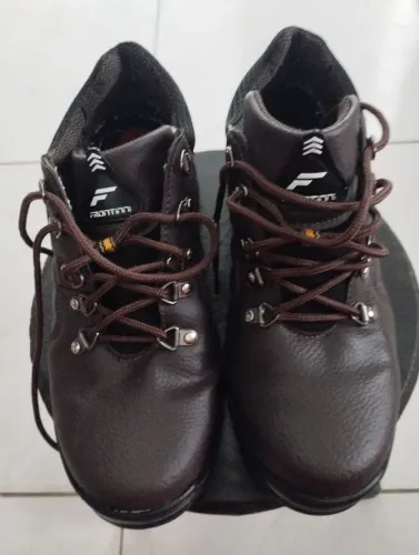 Bota cano baixo adventure 42/43