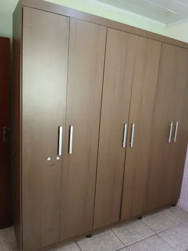 Vendo guardar roupa 6 portas 2,25mts
