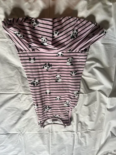 Vestido rosa listrado infantil com pandas