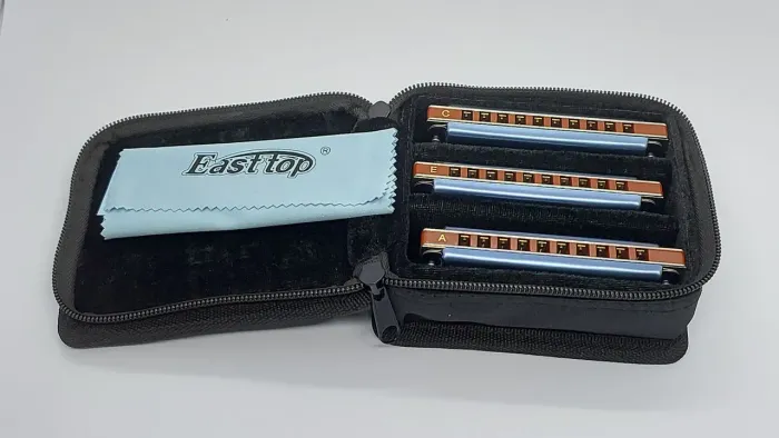 Kit novo de 3 gaitas diatônicas: C, E e A easttop t008k azuis com case