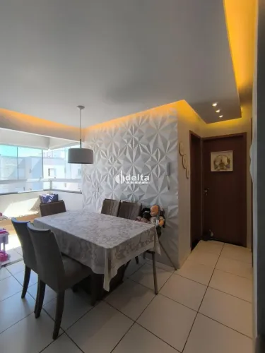 Apartamento com 2 quartos sendo 1 suíte disponível para venda no bairro Minas Gerais em Ub
