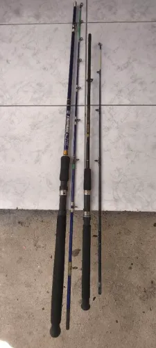 2 varas de pesca e dois molinetes usados