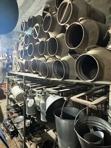 Lareiras antigas de leite em latão valores diversos