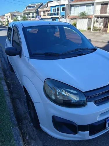 Fiat Uno Attractive 1.0 EVO Fire Flex 8V 5P 2019