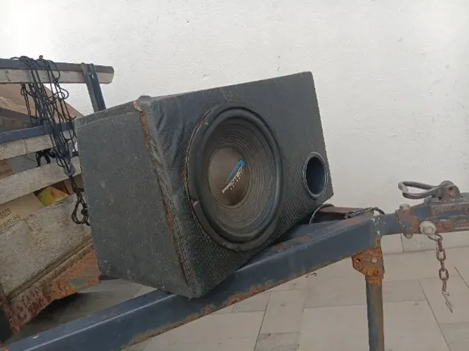 Vendo caixa de som para carro