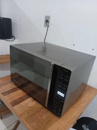 Micro-ondas Electrolux 36L cinza