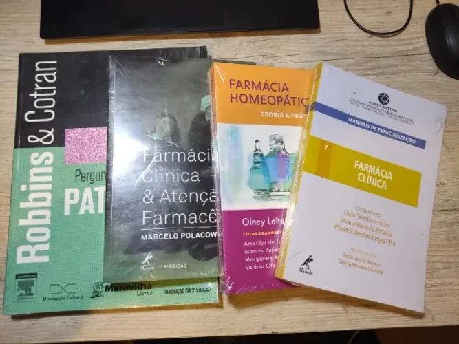 KIT LIVROS DE FARMÁCIA E PATOLOGIA ? NOVOS/LACRADOS