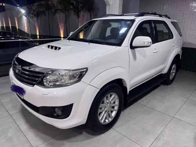 Toyota Hilux SW4 SRV D4-d 4X4 3.0 TDI Dies. AUT 2012