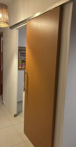 Porta de correr + Trilho