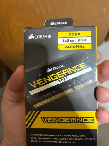 Memória Corsair pra notebook 8Gb na caixa