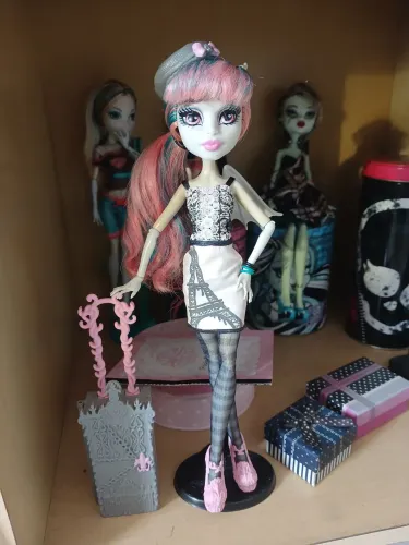 Rochelle Goyle Scaris Completa - Boneca Monster High Mattel Original G1