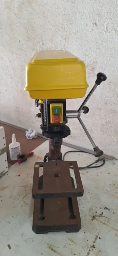 Furadeira de bancada Vonder FBV013 220v