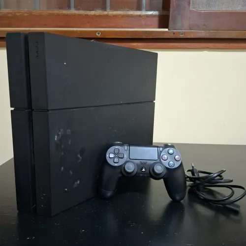 PS4 Fat 1TB + Controle original + Jogos