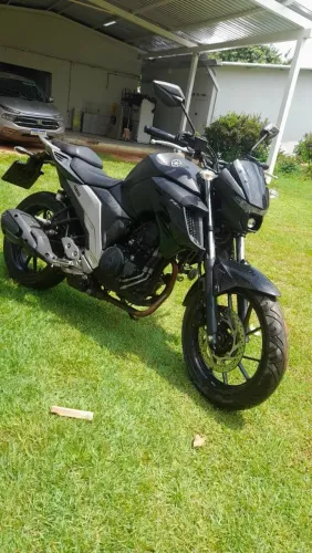 Fazer 250 ano 2022/2023 12 mil km rodado copia de chave e manual único dono * 