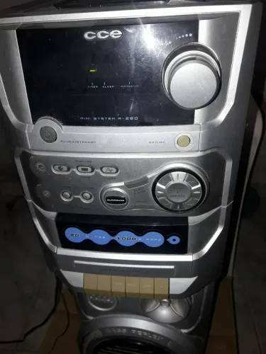 Micro System Cce com defeito, está sem som