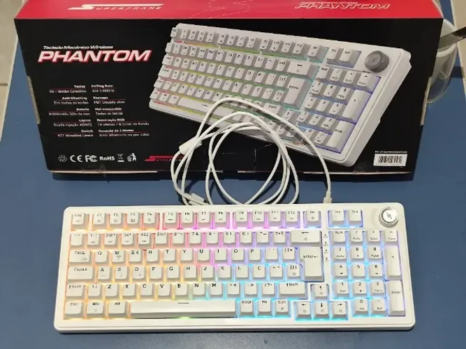 Teclado Mecânico Gamer SuperFrame Phantom, RGB, Wireless/Bluetooth, Switch KTT WineRed Lin