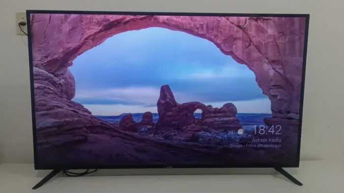 Smart tv 55" android 4k com comando de voz