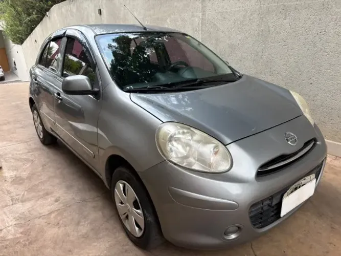 Nissan March S 1.0 16V Flex Fuel 5P 2013