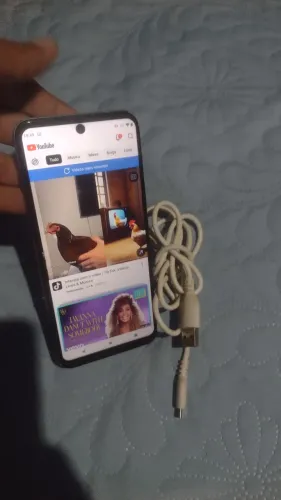 Moto g 71 de 128 gigas e 6 de ram 200 celular cem nem hum trincado na tela